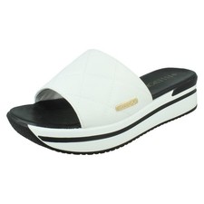 Donna Elle Sport Slip On