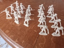 Lotto vintage miniature Cowboys far west da dipingere, ottimo stato. 