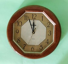 Orologio da Parete in Legno Noce Tondo 28cm QUARTZ - By VIRGINIO