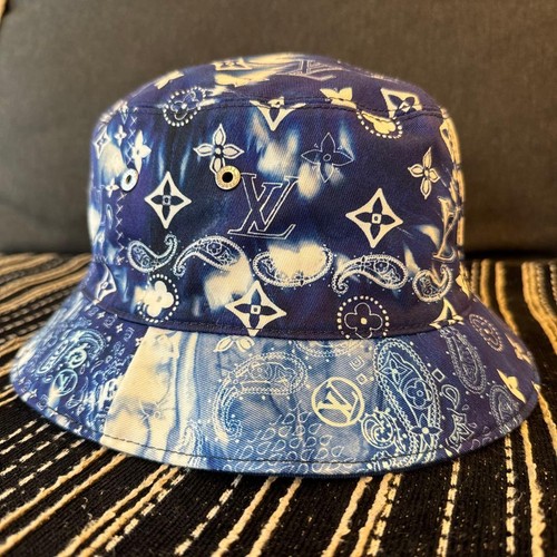 Cappello secchiello con - a,
