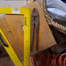 antica tenaglia trancia filo spinato -in ferro-forse militare