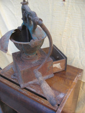 ANTICO MACINACAFFE' FERRO CON