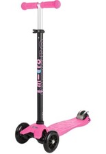 Monopattino da bambina a tre