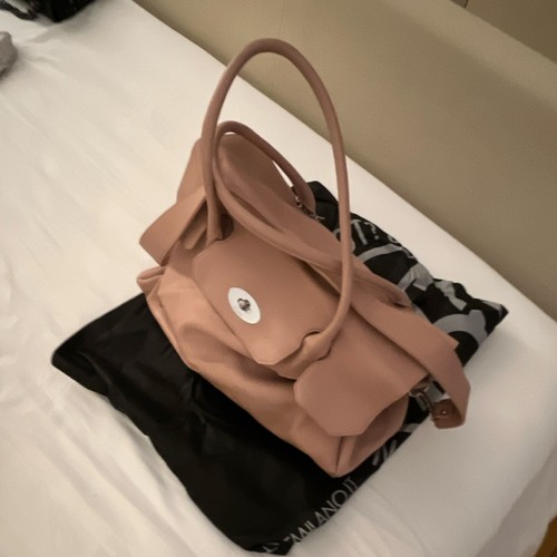 Not borsa mano - not?,