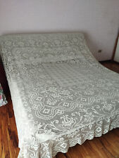 Antique Splendid Embroidery on Filet Net Bedspread, XX Century, Venice Italy