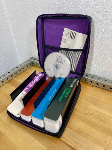 Pantone ultimate color - pantone,