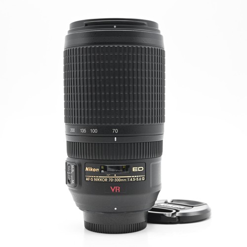 Nikon nikkor 300 mm - 70-300,