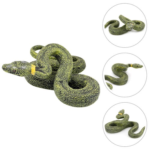 Modella serpente giocattolo
