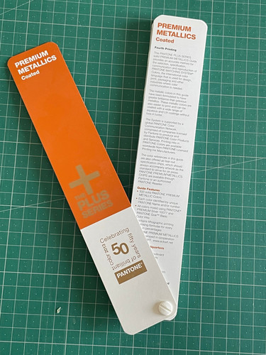Guida pantone premium - pantone,