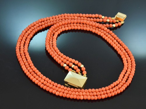 Collana file in corallo - 3,
