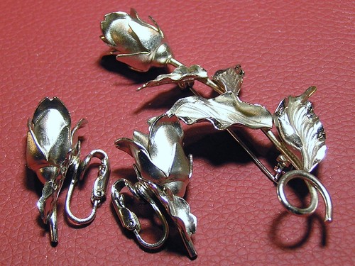 Orecchini vintage con spilla