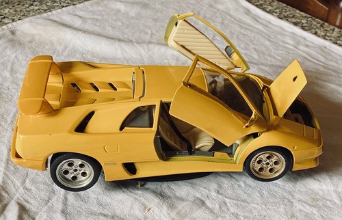 Lamborghini diablo burago 18 - lamborghini, 1:18