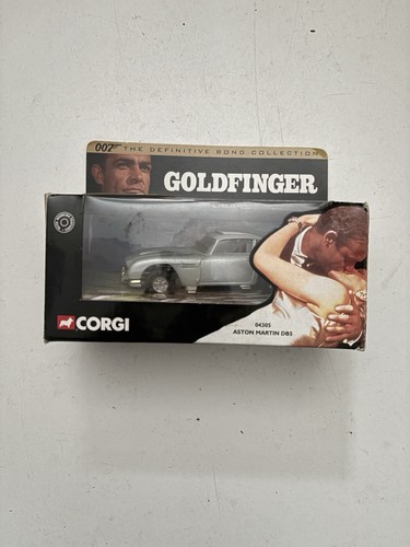 Corgi james bond - james,
