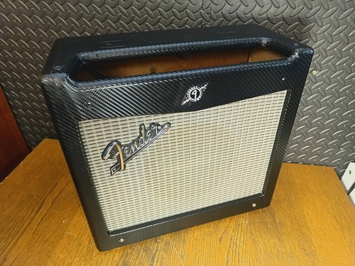 Amplificatore chitarra cabina
