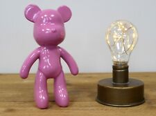 Favolosa statuina moderna in