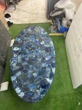 Divano centrale in pietra