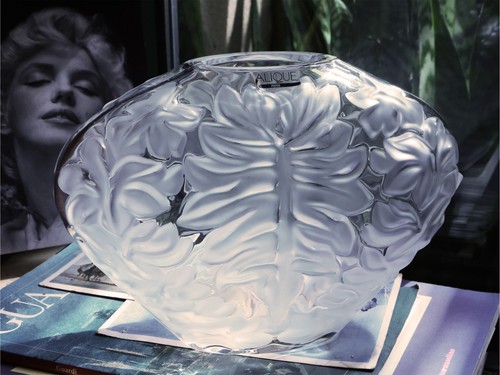 Vaso lalique france mahe clair - france,