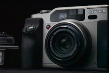 [US Duty Paid] Fuji Fujifilm GA645 Zi 6x4.5 Film Camera Silver From JAPAN 8333