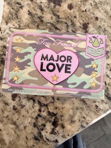 Too faced major love mini - too,