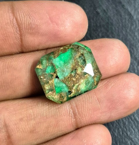 Pietra preziosa sfusa