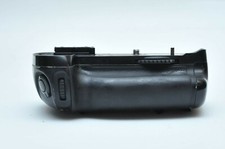 Nikon OEM MB-D14 Battery Power Pack Grip per D600D610 *Fiar/Poor*