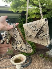 Scarpe e borsetta vintage in