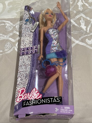 Barbie fashionistas 2011 - barbie,