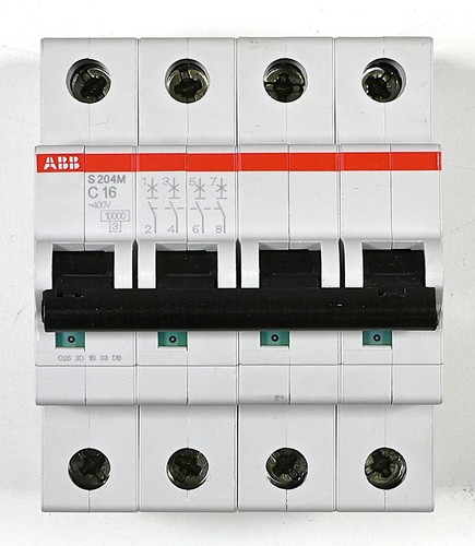Interruttore magnetotermico