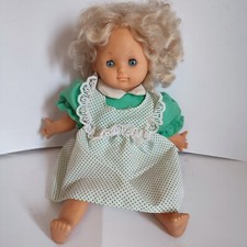 Muñeca vintage Falca – Ojos durmientes y vestido original