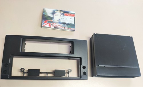 Mascherina autoradio - mascherina,