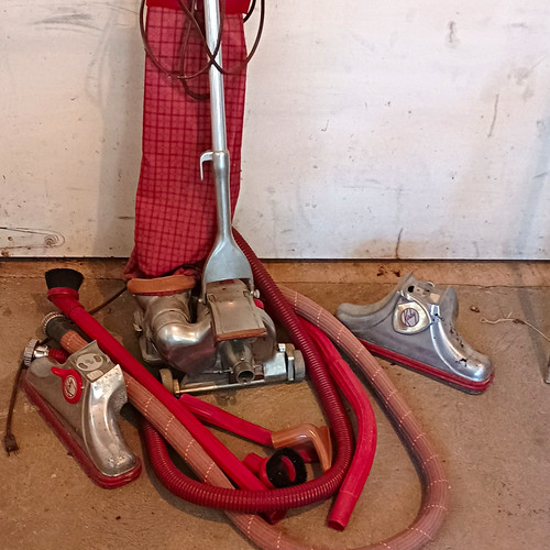 Kirby corded bagged upright - bagged,