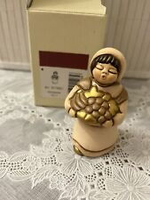 THUN Donna Con Cesta Di  Frutta Champagne del presepe classico