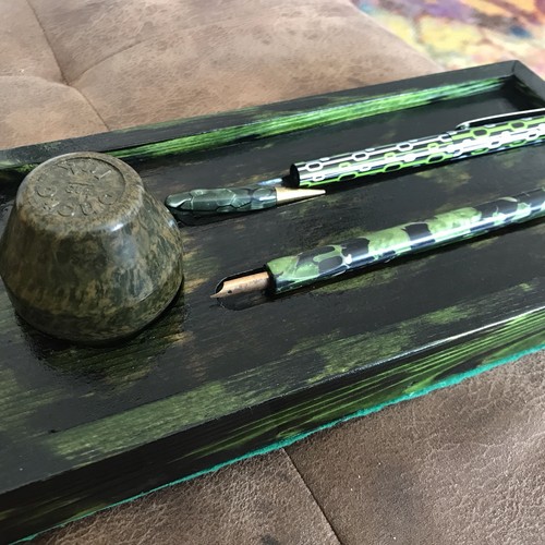 Desk set includes bakelite - set,