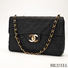 CHANEL Maxi Jumbo Quilted