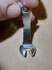 PIEDINO PER BOTTONI PER