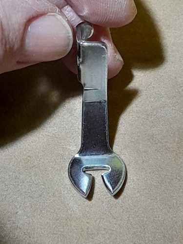 Piedino per bottoni - bottoni,