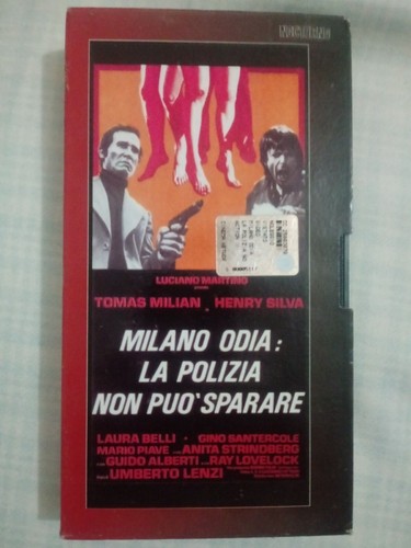 Milano odia polizia non - odia, la