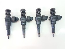 KIT INIETTORI PER VOLKSWAGEN Golf 5 Berlina 038130073AG / 0414720215 BKC Diesel