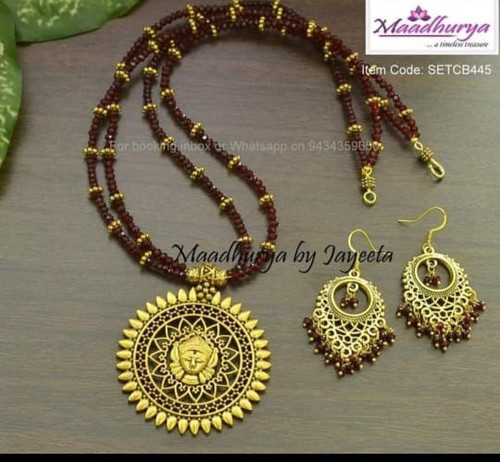 Collana perle medaglione maa - perle,