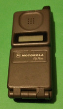 MOTOROLA  FLIP PHONE -