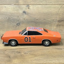Auto radiocomandata vintage Malibu 2005 Dukes of Hazzard General Lee 1/18 senza telecomando