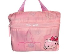 Hello Kitty Fold-Away Weekend