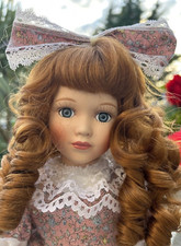 Bellissima bambola vintage in