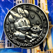 🩶 Spilla medaglione argento