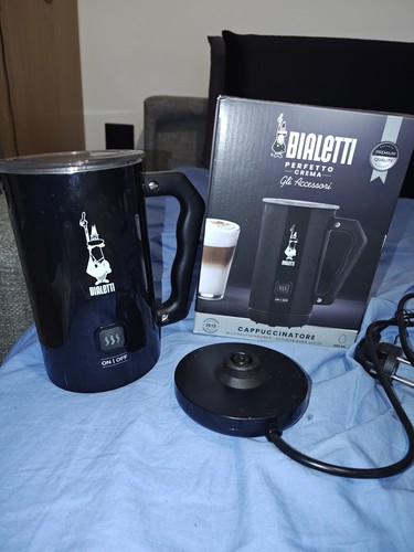 Bialetti milk frother - milk,