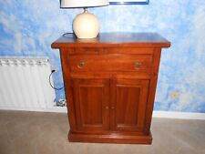 Arredamento mobile in legno da salotto leggere descrizione