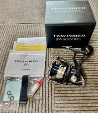 Mulinello da spinning Shimano 21 TWIN POWER SW 6000PG con scatola pesca in ac...
