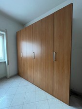 Armadio a 6 ante battenti effetto legno 246x50 alto 250cm