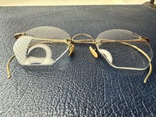 Antica montatura per occhiali