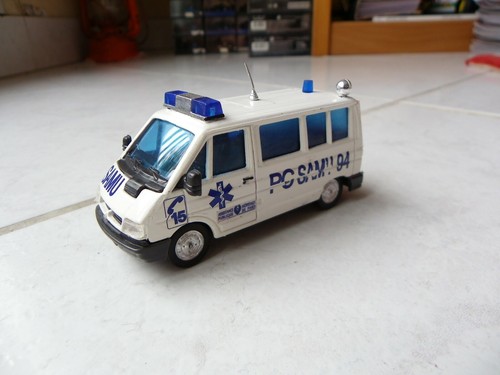 Renault trafic samu - renault, aphp